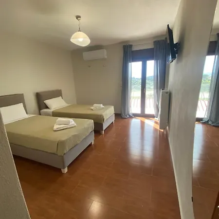 Runway Mansion Stunning Views And Lot Of Space Appartamento Città di Skiathos