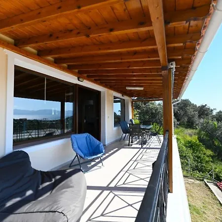 Runway Mansion Stunning Views And Lot Of Space